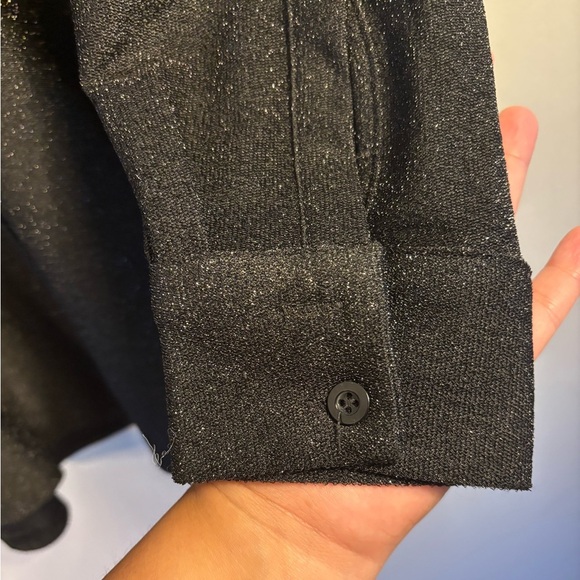 White Fox Boutique Elegant Black blouse - Picture 4 of 6